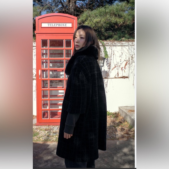 ZARA KNIT COAT WITH FAUX FUR COLLAR - Picture 4 of 10